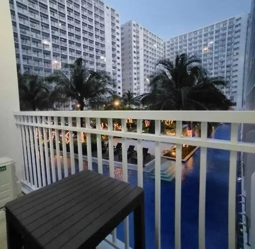 Near Moa At Shore Residences 1br With Balcony -unlimited Wifi * Manila